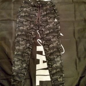 Reebox Black Camo Joggers XS